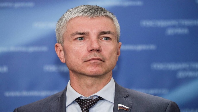 Evgeny Revenko: Birleşik Rusya, Başkan’ın platform ekonomisini geliştirme görevlerinin yasal olarak uygulanmasına derhal başlayacak