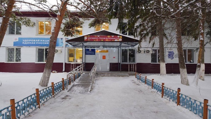 По народной программе «Единой России» модернизировали поликлинику в Большеуковском районе Омской области